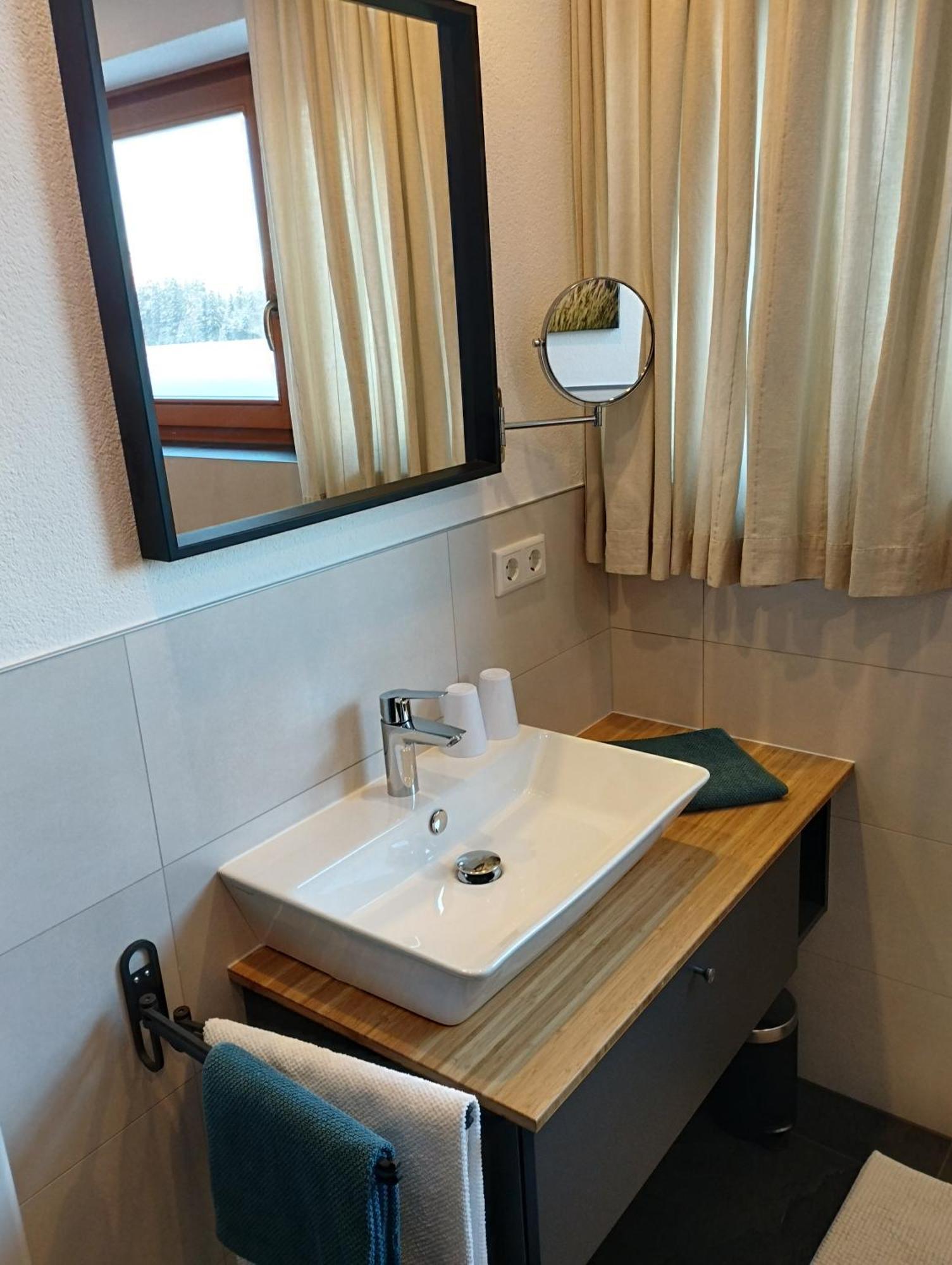 Wirtseppelerhof Apartments لوتاش الغرفة الصورة