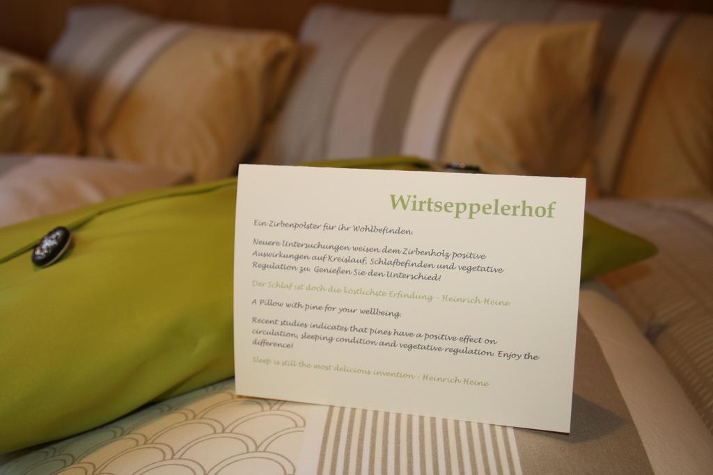 Wirtseppelerhof Apartments لوتاش الغرفة الصورة